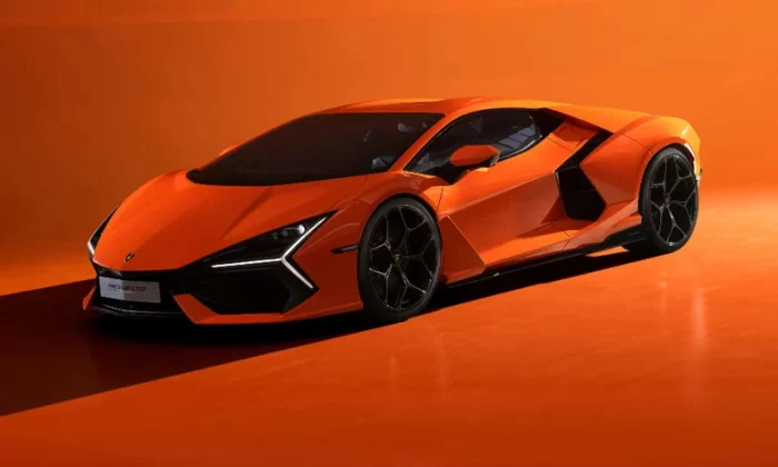 Lamborghini Revuelto 2